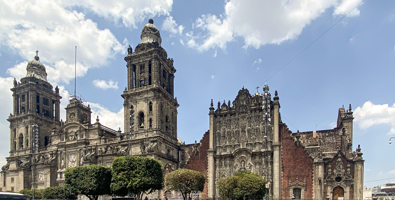 An image of the Metropolitan Cathedral in Mexico City 