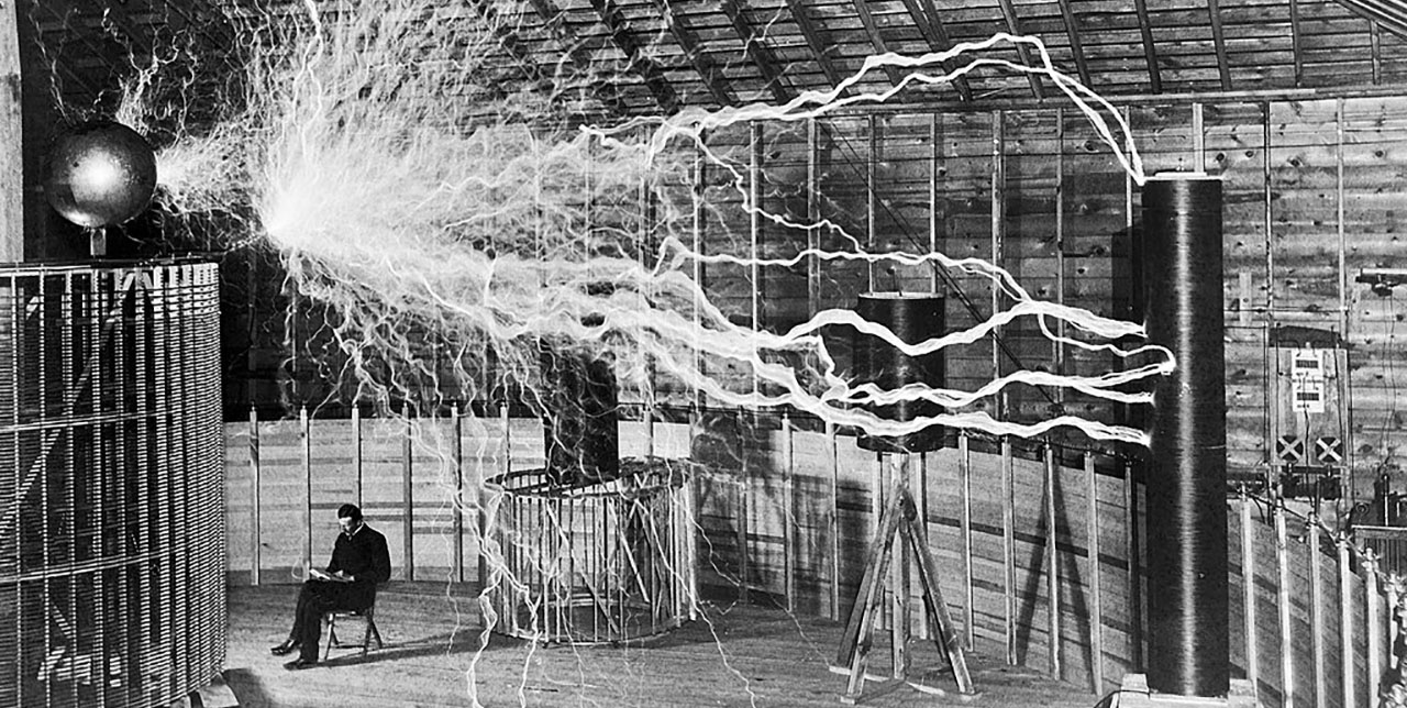 The image of Nikola Tesla lab in Colorado Springs