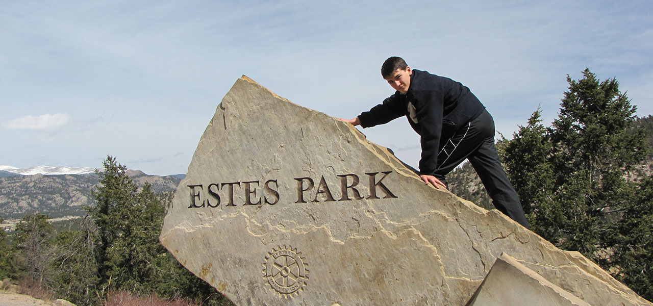 An image of Estes Park sign