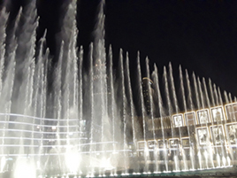 Images of the Dubai Fountain Show on the Burj Khalifa Lake