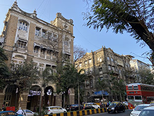 A few buildings from Mumbai street