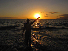 An image of sunset at Maui beach