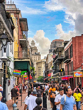An image from New Orleans French quarter from our Album