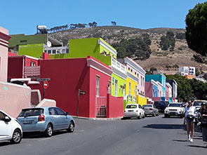 Bo-Kaap street image.