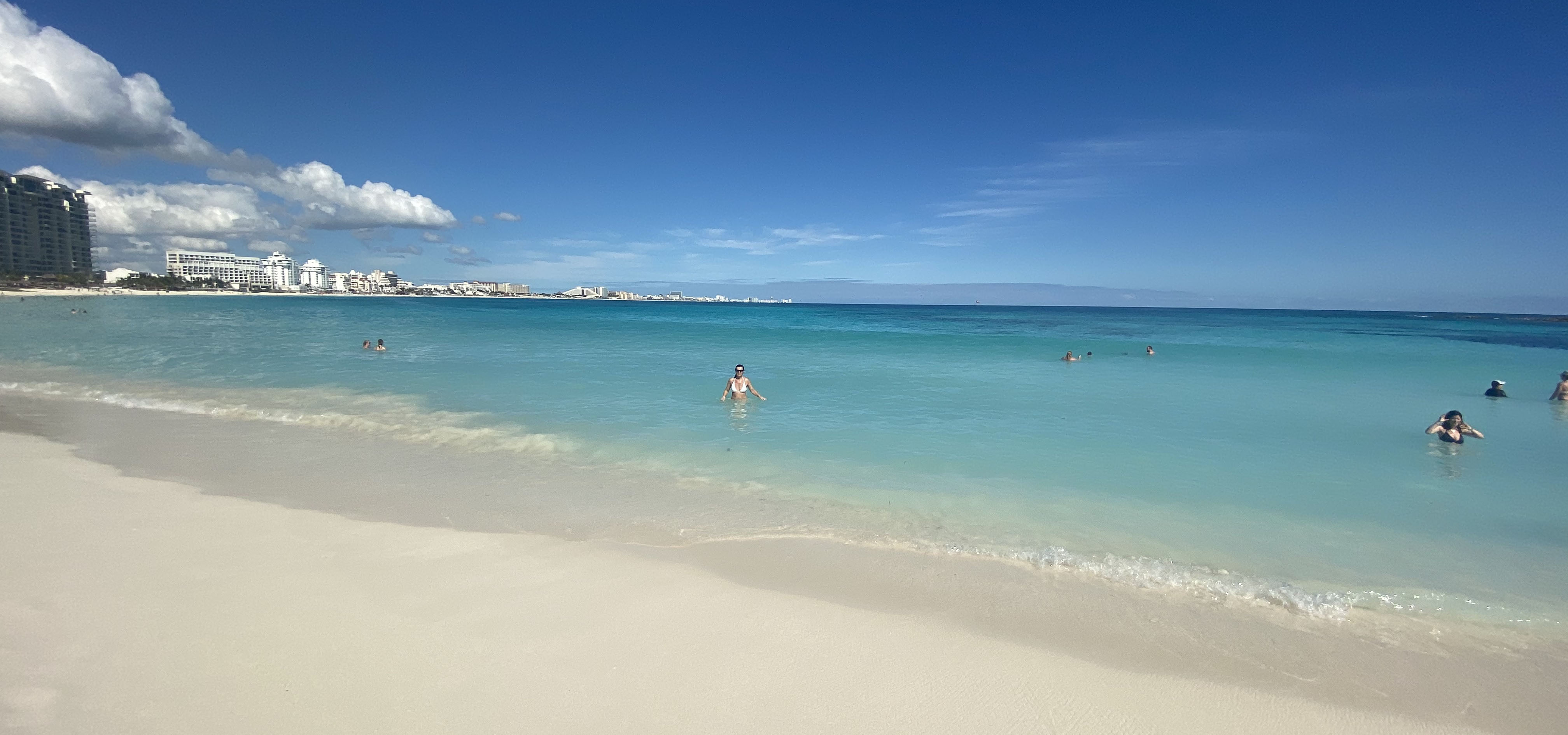 An image of Cancun beach in Zona Hotelera