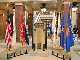 An image of the state capitol in Madison WI